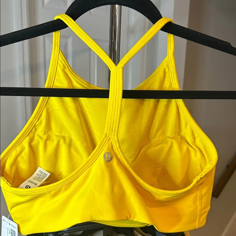 Lululemon flow Y wrap, front high neck bra NWT.